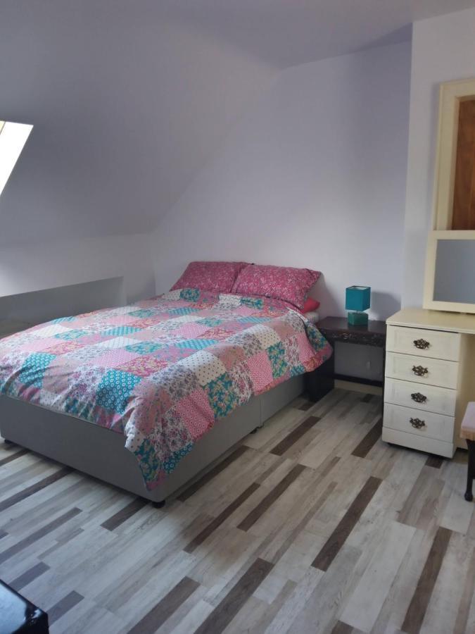 Lyza'S Loft Apartment Kilcoo Ngoại thất bức ảnh
