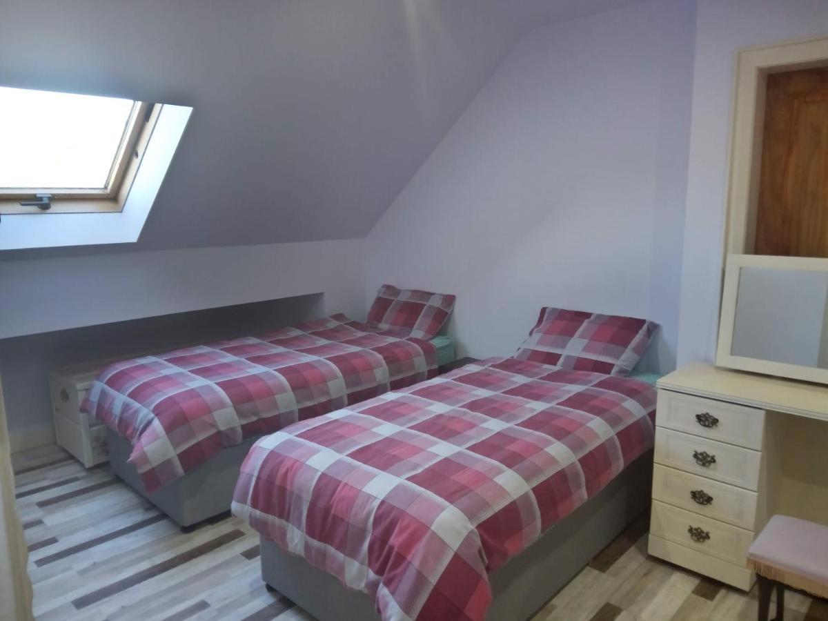Lyza'S Loft Apartment Kilcoo Ngoại thất bức ảnh