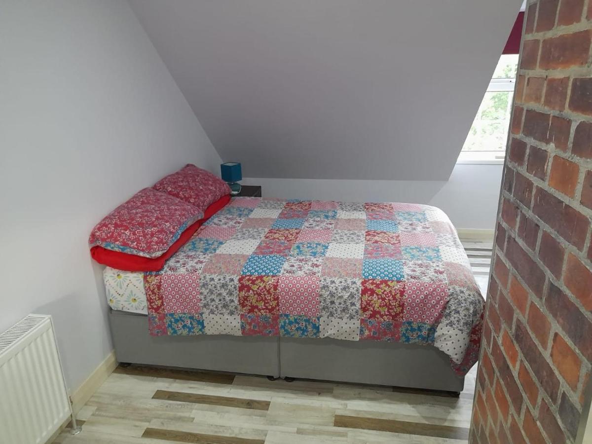 Lyza'S Loft Apartment Kilcoo Ngoại thất bức ảnh